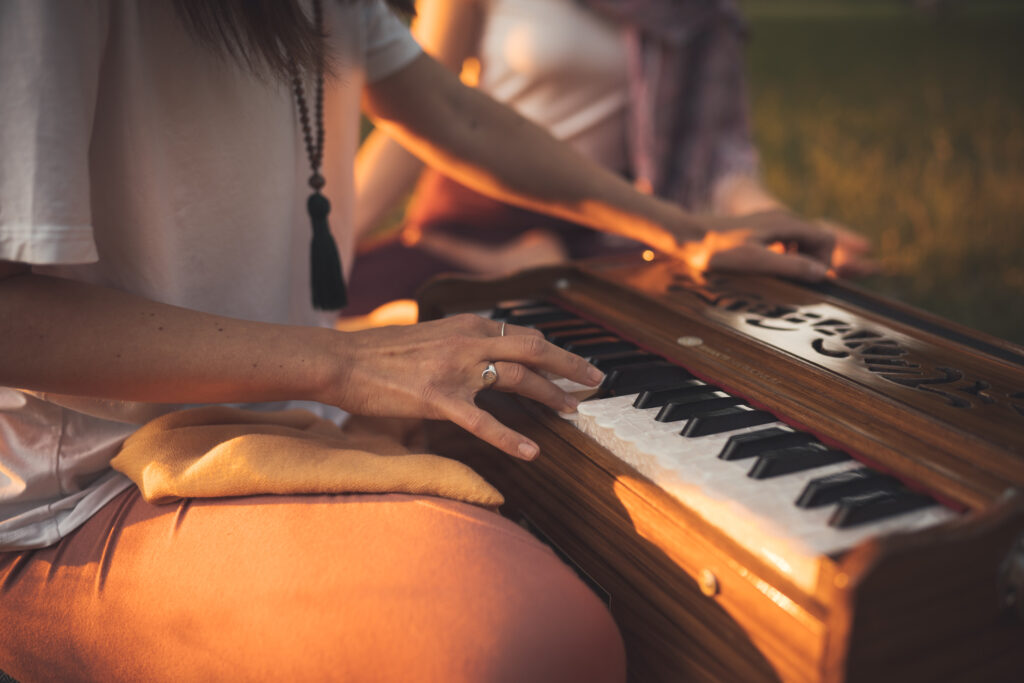 Harmonium Spielen Lernen