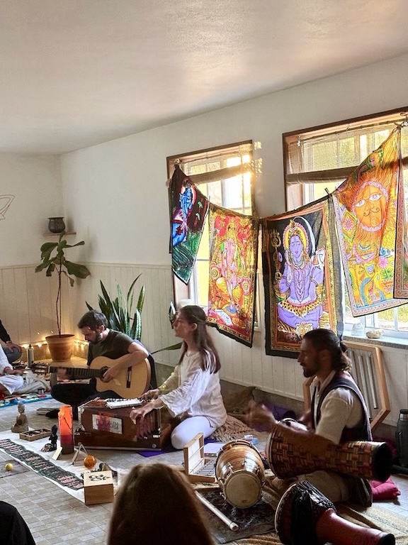 Kirtan in the Algarve – group singing mantras at Transform to Bliss Studio